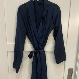 La Perla. Midnight blue silk long robe. US L.